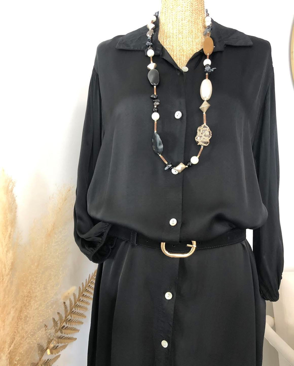 Robe chemise satinée